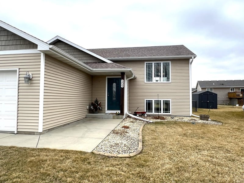 509 Christina Ct, Zumbro Falls, MN 55991