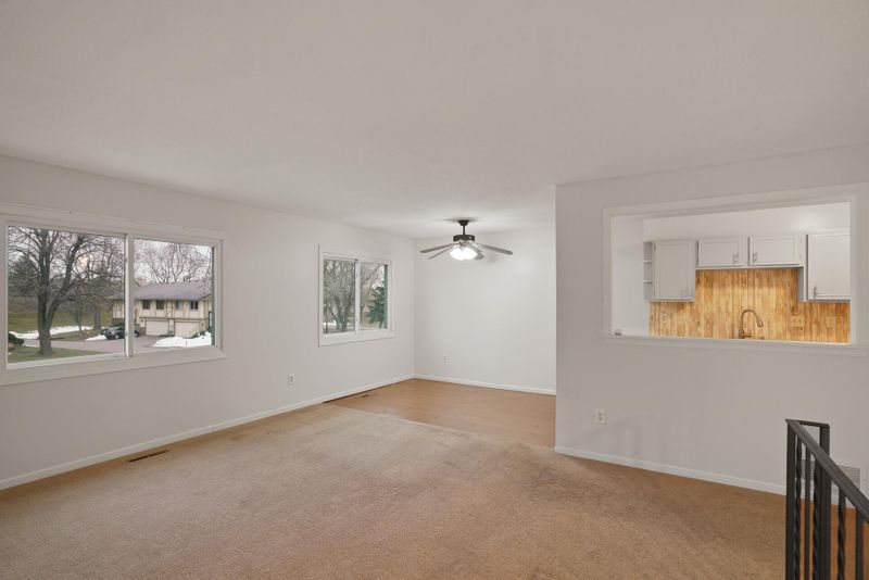 7825 Yucca Ln N, Maple Grove, MN 55311