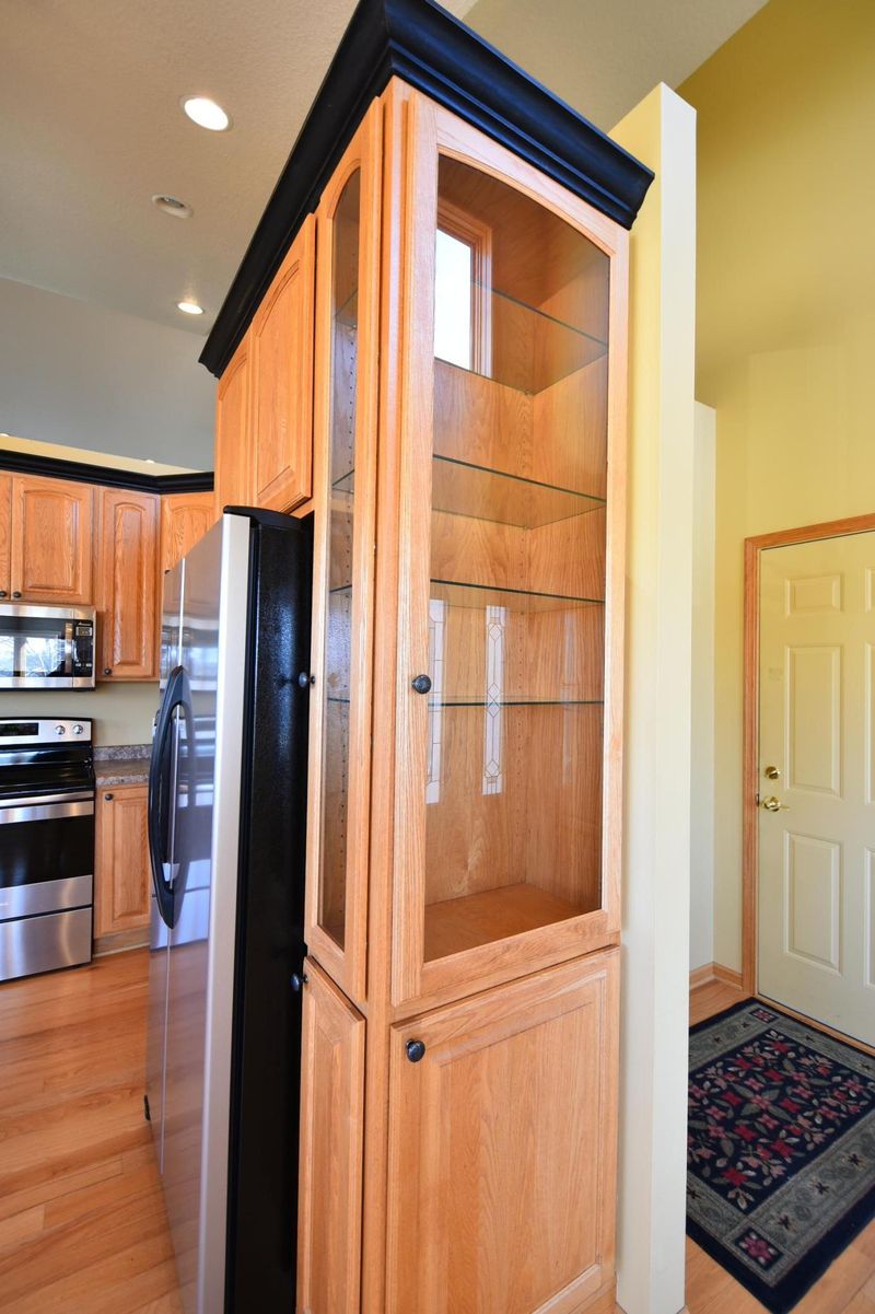 1452 Dorothea Dr, Zumbrota, MN 55992