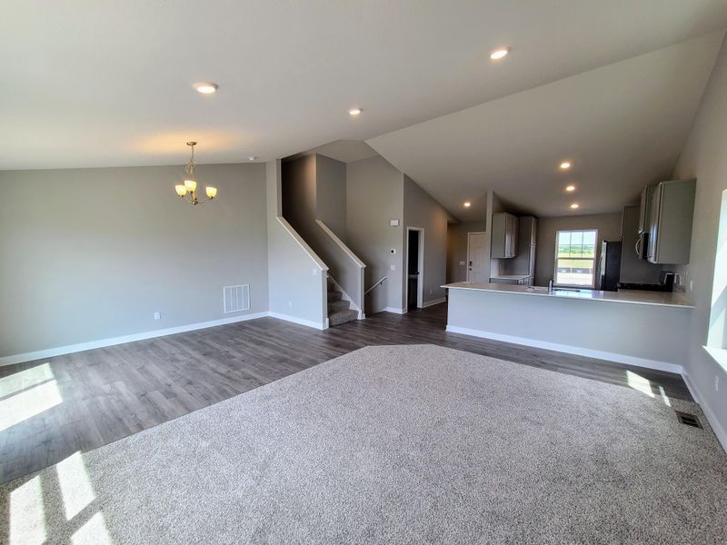 8906 Joliet Ave S, Cottage Grove, MN 55016