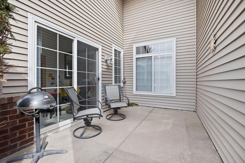 17758 38th Ave N, Plymouth, MN 55446