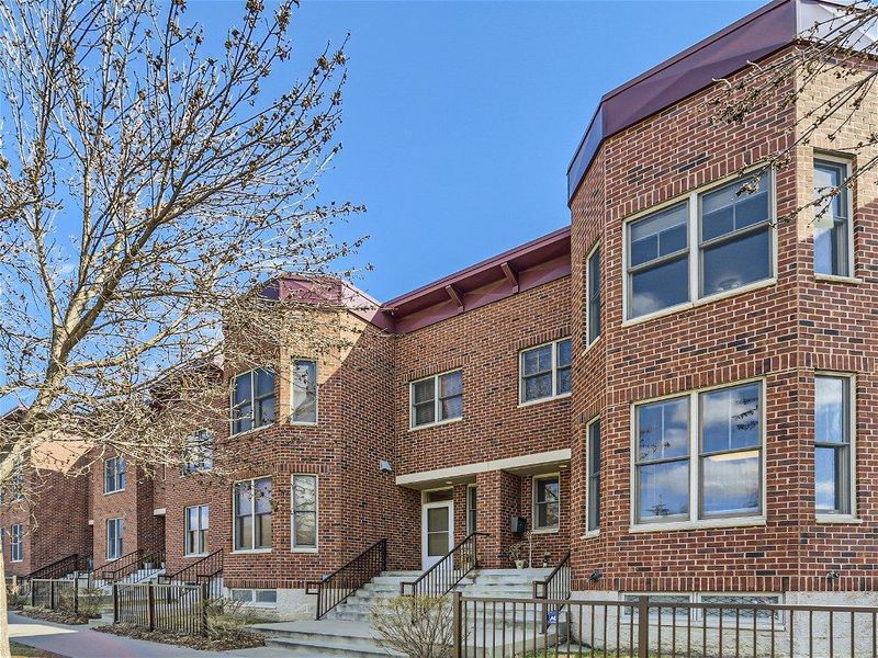 576 Payne Ave, Saint Paul, MN 55130