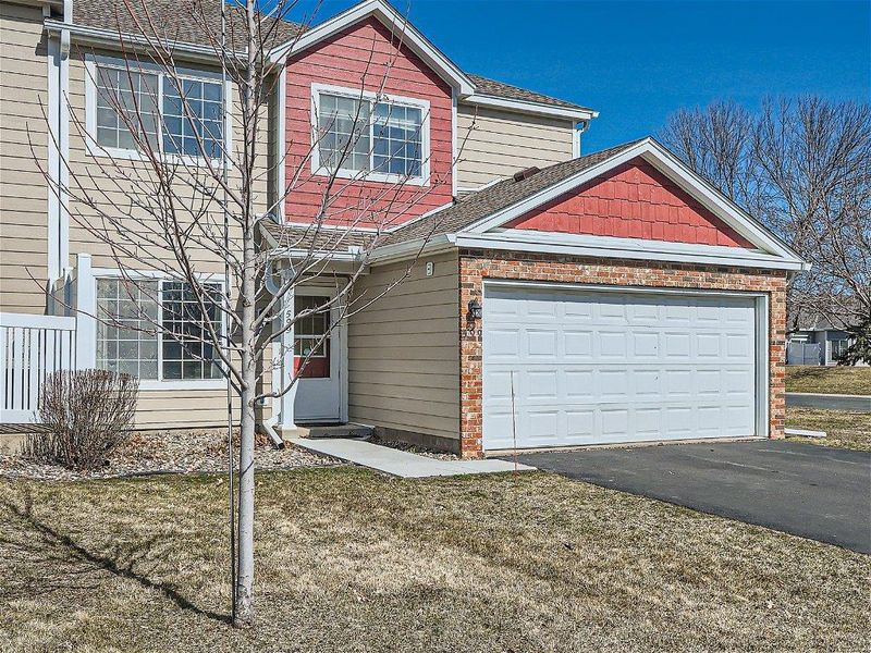 599 Mariner Way, Woodbury, MN 55129