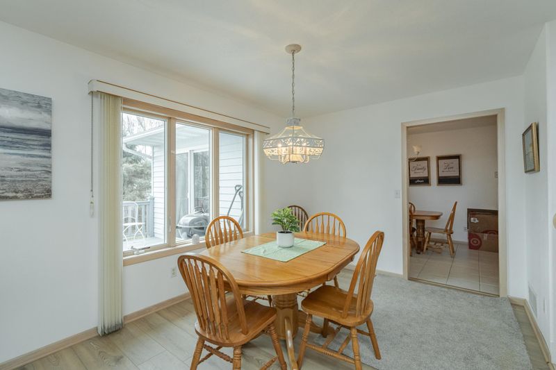 1022 34th St NW, Rochester, MN 55901