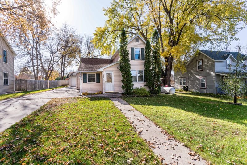 511 3rd St SE, Elbow Lake, MN 56531