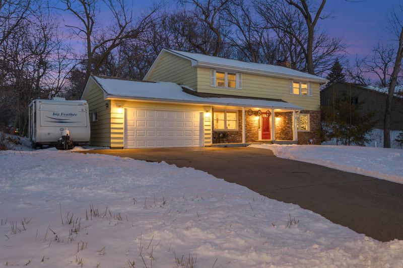 6000 Xylon Ave N, New Hope, MN 55428