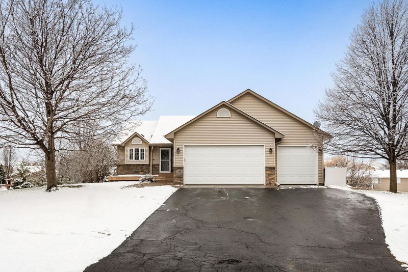 13751 Mallard Ct, Rogers, MN 55374