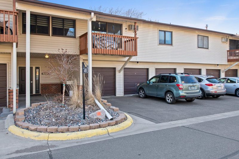 4008 Foss Rd #102, Saint Anthony, MN 55421