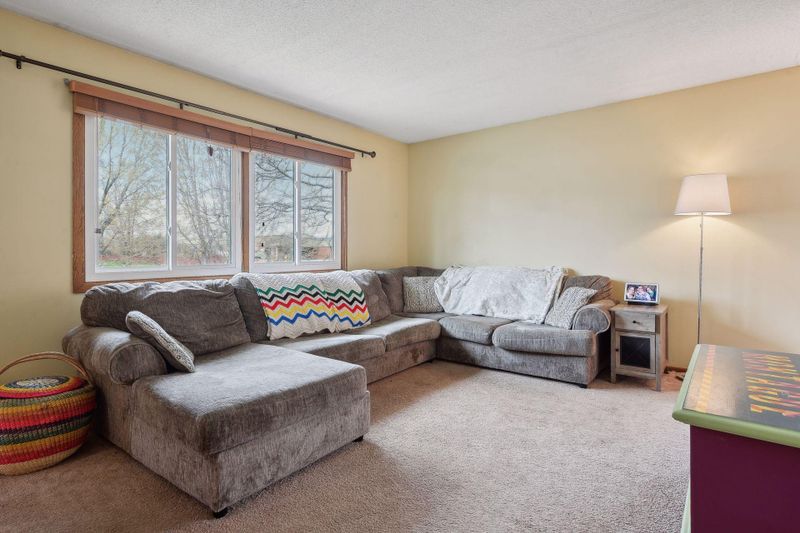 8418 Yates Ave N, Brooklyn Park, MN 55443