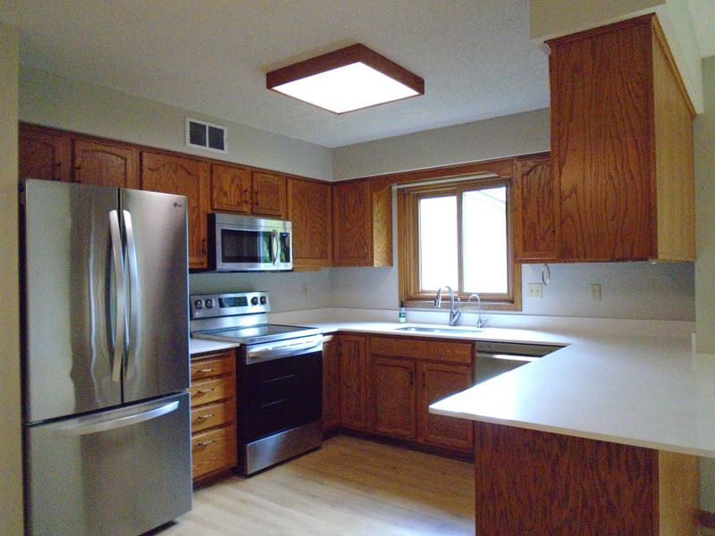 1666 Cobblestone Ct, Red Wing, MN 55066