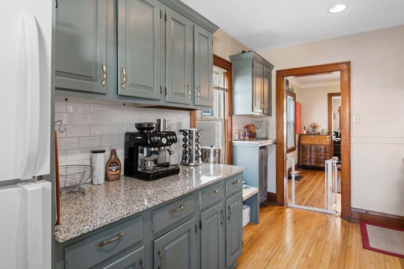 797 Selby Ave, Saint Paul, MN 55104