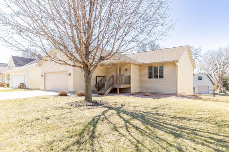 800 1st Ave SE, New Prague, MN 56071