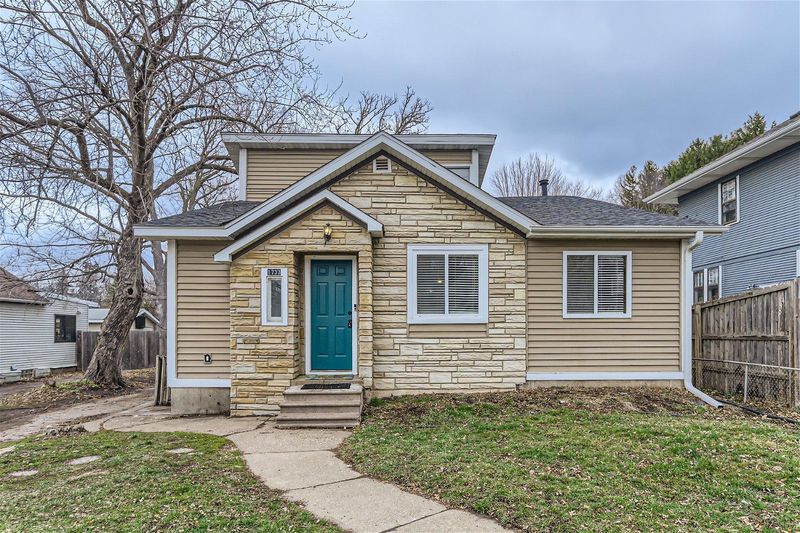 1733 Maryland Ave E, Saint Paul, MN 55106