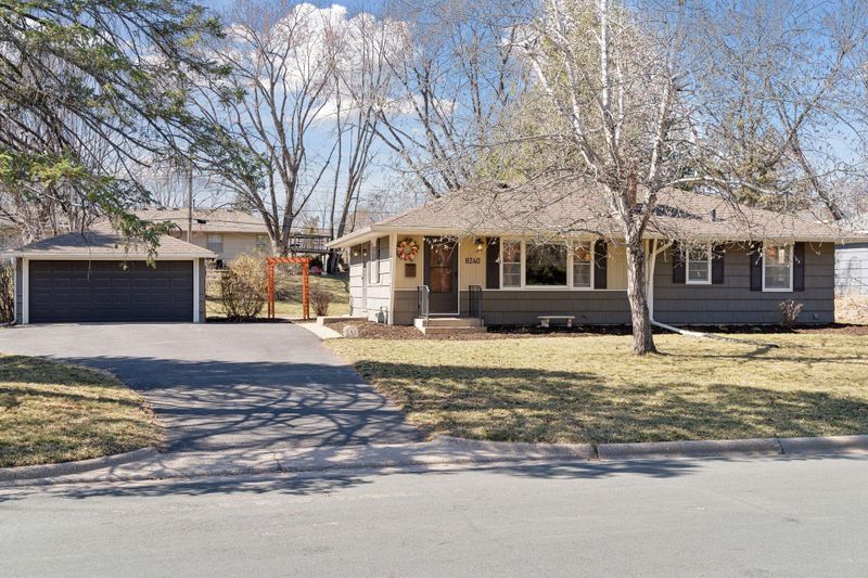 8240 Xerxes Ave S, Bloomington, MN 55431