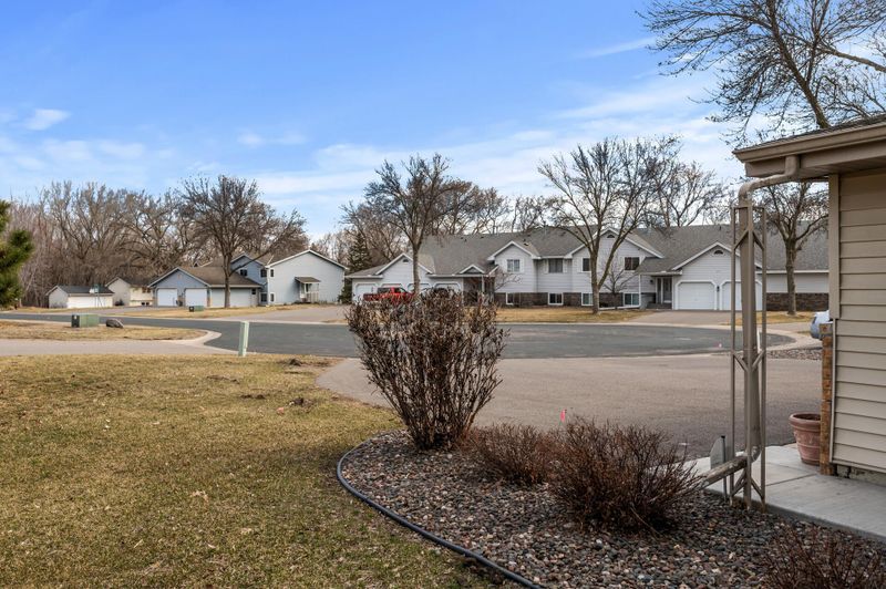 6269 Monticello Ln N, Maple Grove, MN 55369