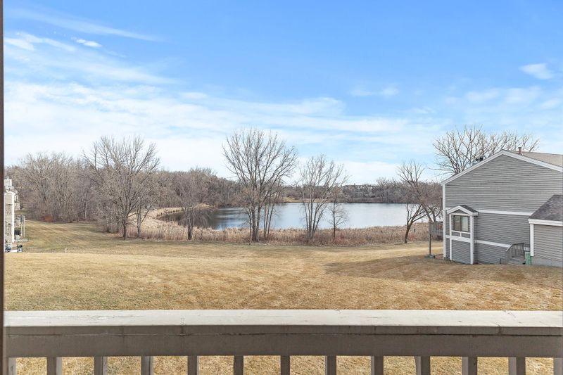 3070 Shields Dr #101, Eagan, MN 55121