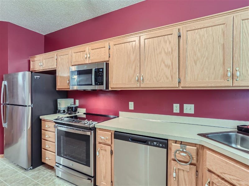 5425 144th Way NW #16, Andover, MN 55303