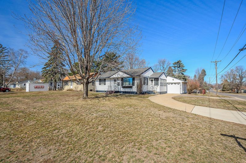 5002 53rd Ave N, Crystal, MN 55429