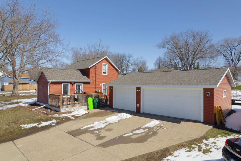 306 9th St E, Wabasha, MN 55981