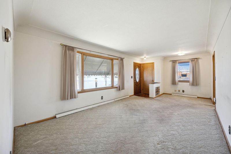644 2nd Ave NE, Osseo, MN 55369