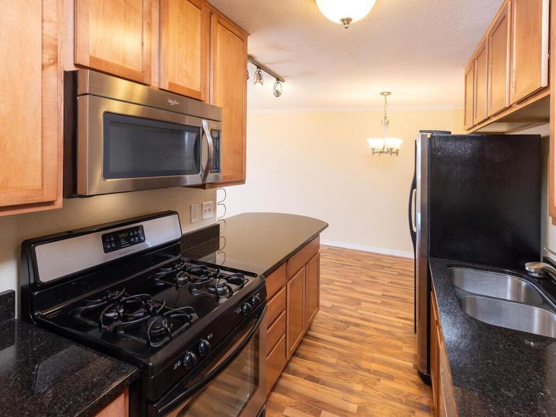 3120 Hennepin Ave #302, Minneapolis, MN 55408