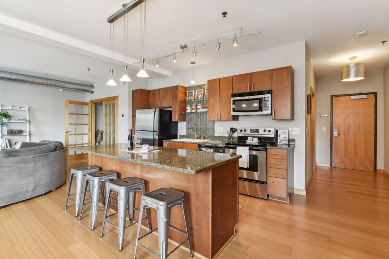521 2nd St SE #304, Minneapolis, MN 55414
