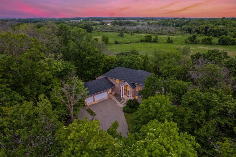 465 W 220th St, Jordan, MN 55352