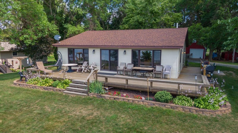1261 4th St, Almena, WI 54805