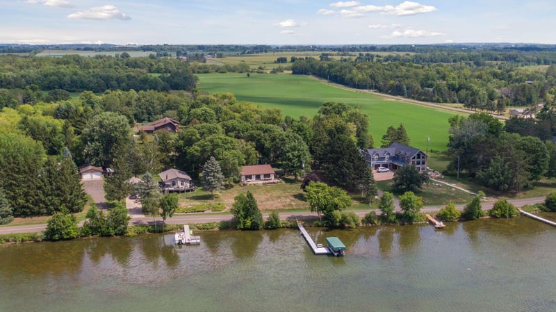 1261 4th St, Almena, WI 54805