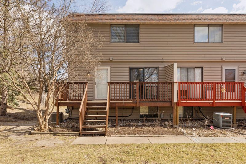 6298 Meadowlark Ln N, Maple Grove, MN 55369