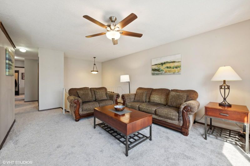 7200 Pontiac Cir, Chanhassen, MN 55317