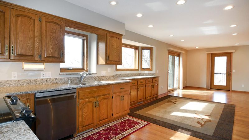 10508 Briar Rd, Bloomington, MN 55437