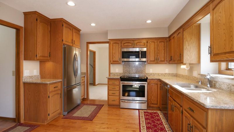 10508 Briar Rd, Bloomington, MN 55437