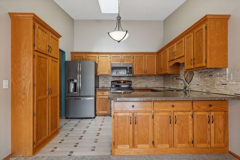 4209 Yew Point, Eagan, MN 55122