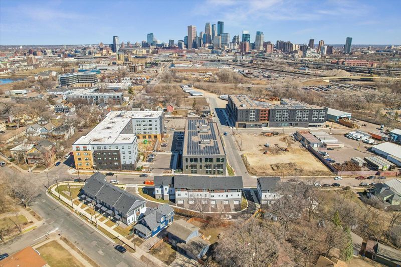 225 James Ave N, Minneapolis, MN 55405