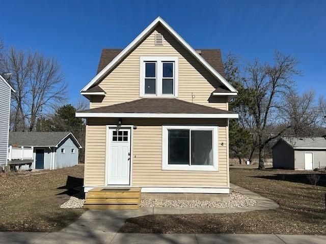 309 2nd St S, Grove City, MN 56243