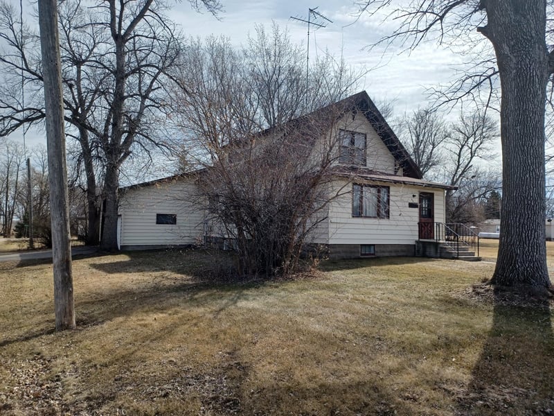320 Osborn St, Holloway, MN 56249