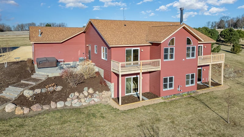 44213 165th Ave, Kilkenny, MN 56052