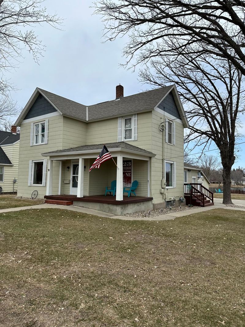 23 Riverside Ave NE, Melrose, MN 56352