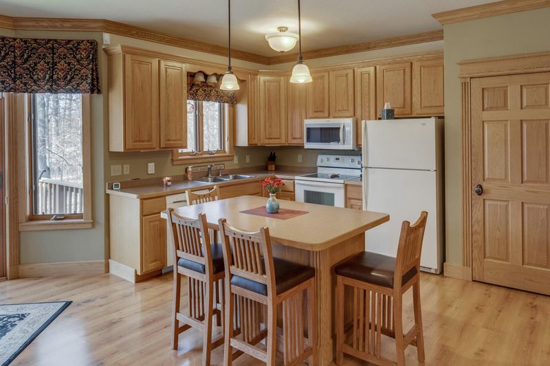 29521 Sioux Dr, Pequot Lakes, MN 56472