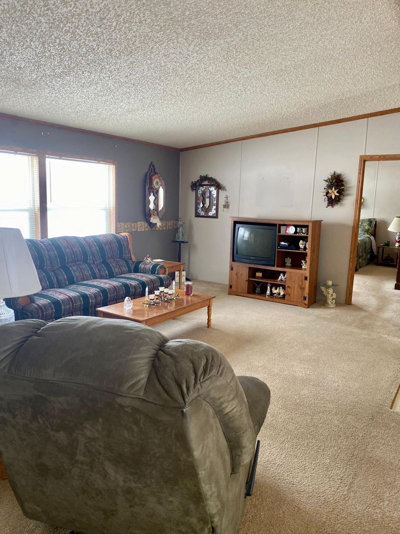 5900 10th Ave SW, Alexandria, MN 56308