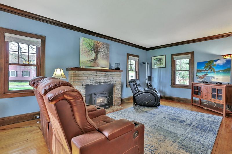350 8th St SW, Forest Lake, MN 55025