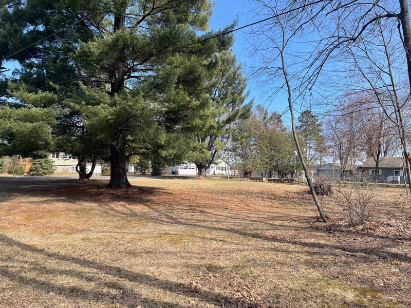 xxx Center St, Taylors Falls, MN 55084