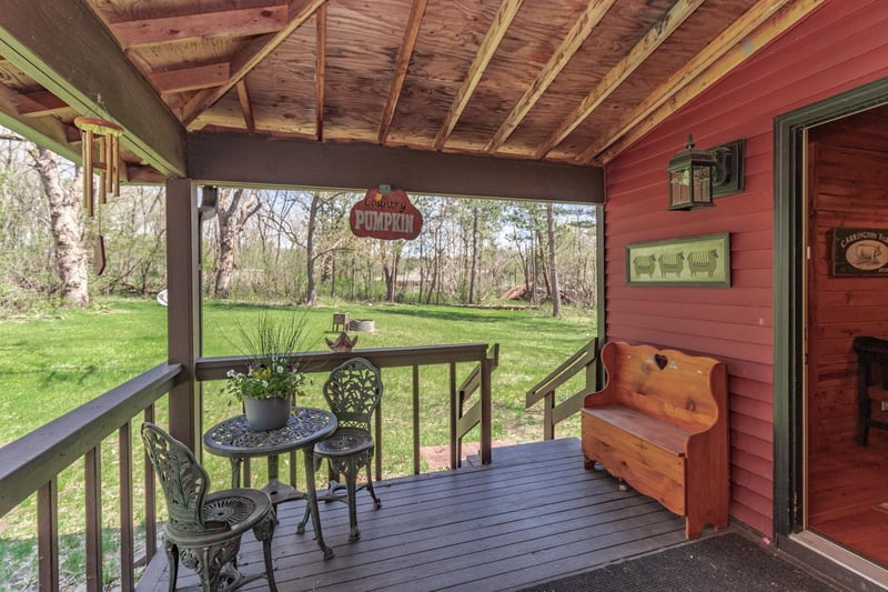 1021 Stagecoach Trl S, Afton, MN 55001