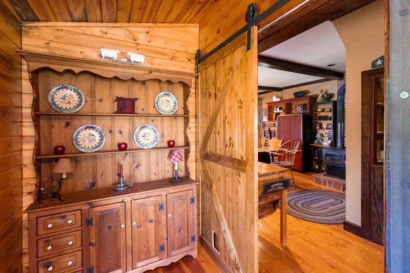 1021 Stagecoach Trl S, Afton, MN 55001