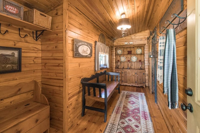 1021 Stagecoach Trl S, Afton, MN 55001