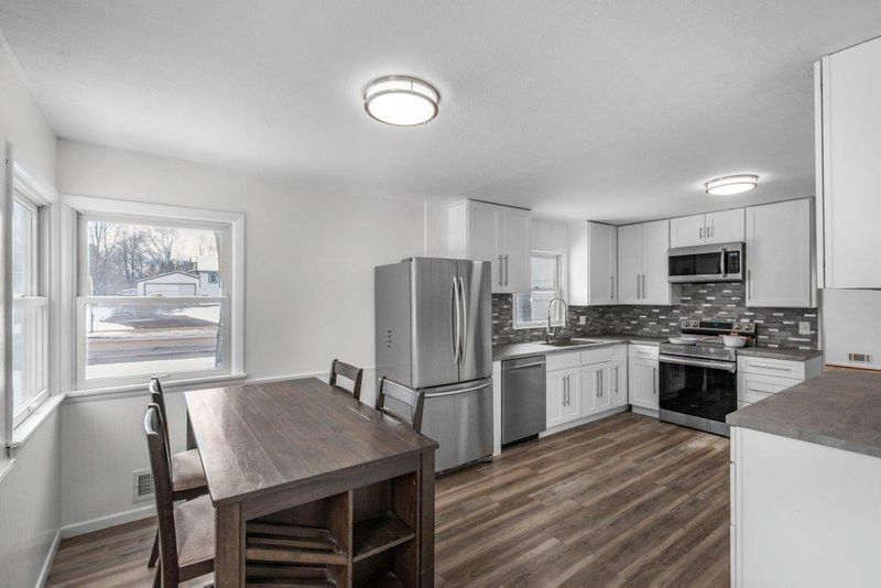 2619 South Ave E, North Saint Paul, MN 55109