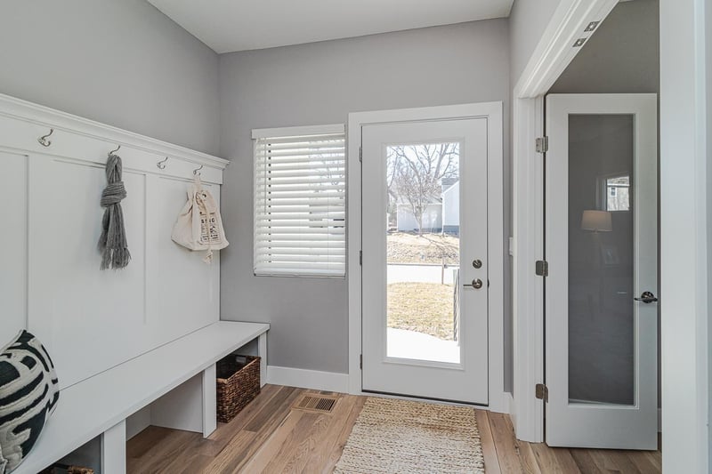 17314 Bay Ln, Minnetonka, MN 55391