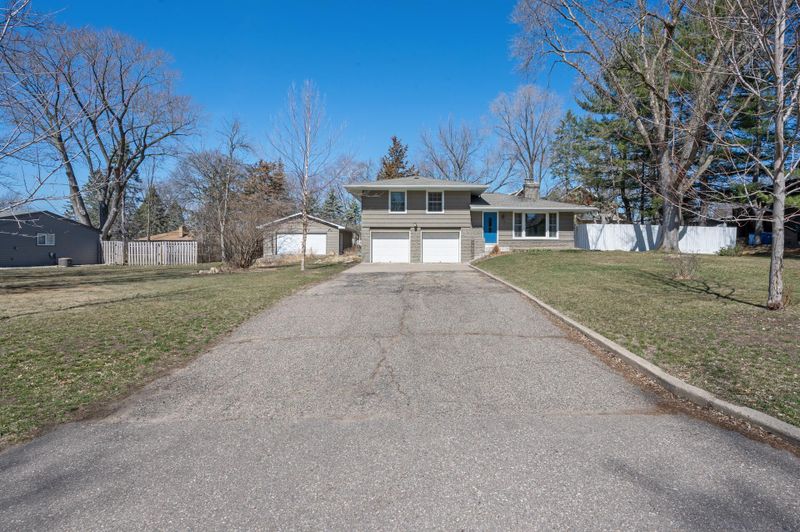 1130 Bliss Ln, Bloomington, MN 55431