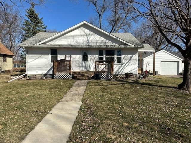 107 1st Ave SW, Mapleton, MN 56065